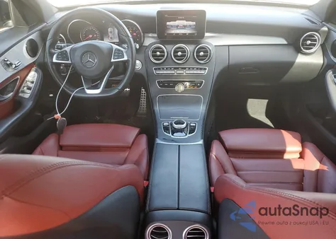 2018 Mercedes-Benz C 300 z USA, uszkodzony, nr VIN 55SWF4JB3JU275699